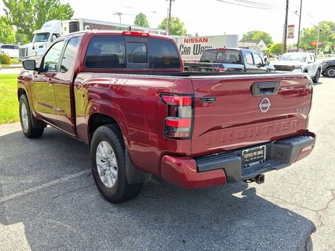 Certified 2022 Nissan Frontier SV AWD/4WD image 3