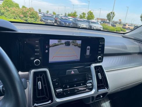 Used 2023 Kia Sorento SX FWD image 13