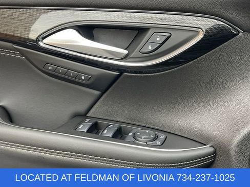 Certified 2022 Buick Envision Essence w/ Sport Touring Package image 22