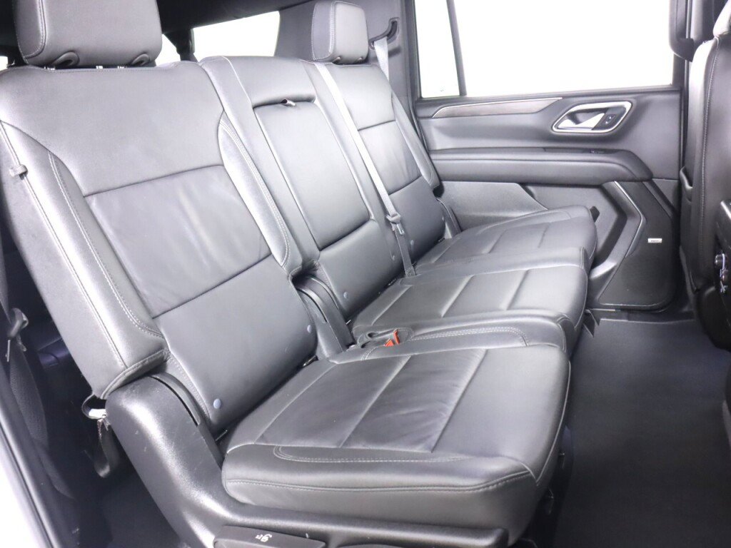 Used 2024 Chevrolet Suburban LT AWD/4WD image 41