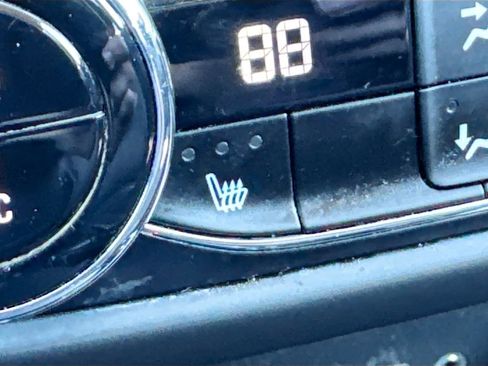 Used 2023 Chevrolet TrailBlazer LT w/ Convenience Package image 19