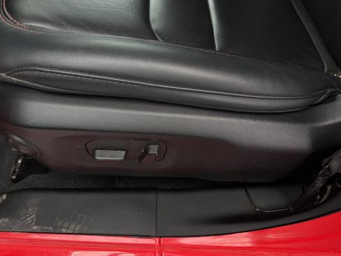 Used 2024 Jeep Gladiator Rubicon w/ Technology Group image 11