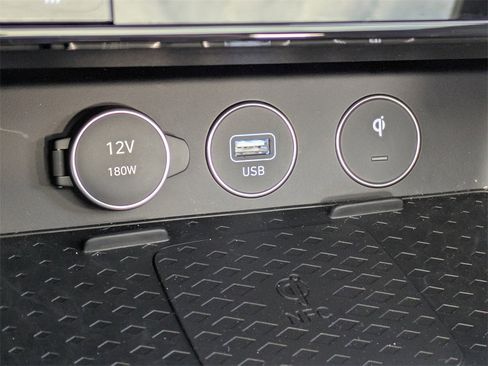 Used 2025 Genesis G70 3.3T Advanced image 27