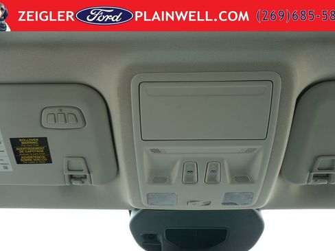 Used 2023 Ford Escape Platinum w/ Premium Technology Package AWD/4WD image 32