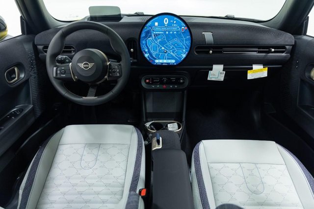New 2027 MINI Cooper 2-Door Hardtop FWD image 18