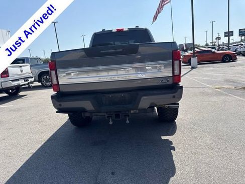 Used 2022 Ford F350 Platinum w/ FX4 Off-Road Package AWD/4WD image 4