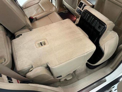 Used 2014 Mercedes-Benz GL 550 GL 550 4MATIC AWD 4dr SUV image 55