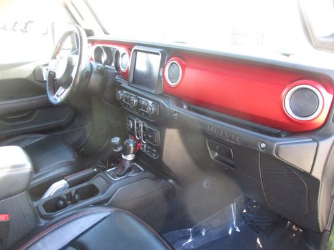 Used 2021 Jeep Wrangler Unlimited Rubicon w/ Uconnect 4C Nav & Sound Group image 43