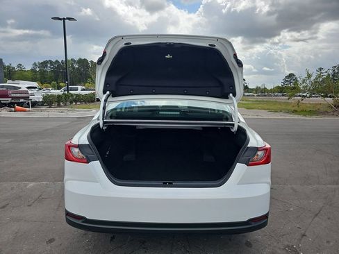 Used 2025 Toyota Camry LE image 16