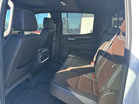 Used 2022 GMC Sierra 1500 Denali w/ Denali Reserve Package image 5