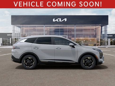 New 2026 Kia Sportage EX AWD/4WD image 7