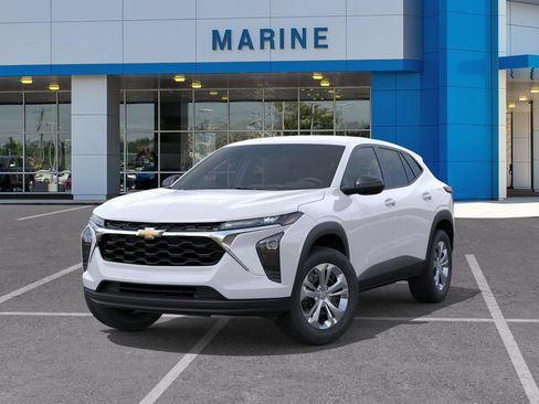 New 2026 Chevrolet Trax LS FWD image 6