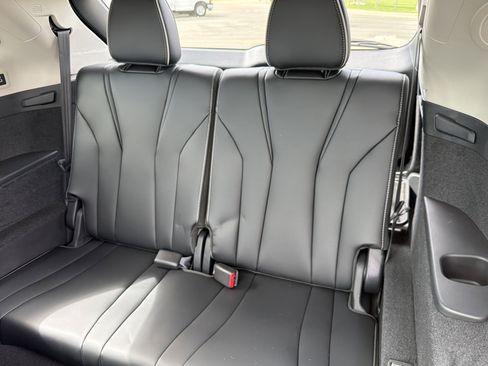 Used 2025 Acura MDX SH-AWD w/ Advance Package image 26