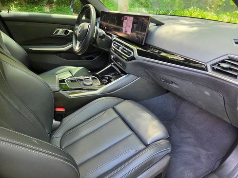 Used 2023 BMW 330i Sedan w/ Premium Package RWD image 9