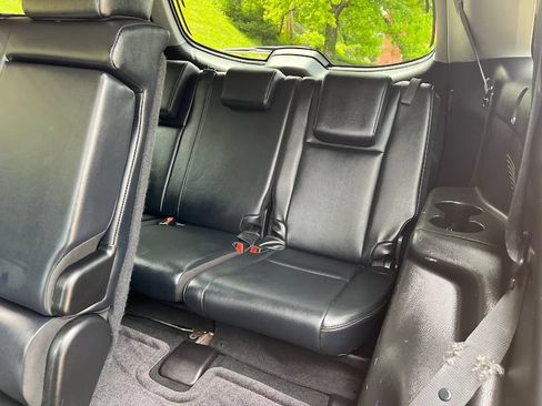Used 2019 Toyota Highlander XLE AWD/4WD image 44