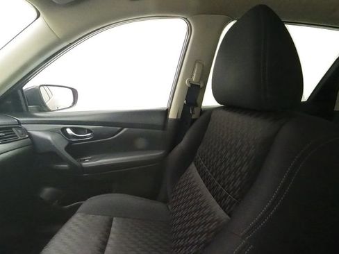 Certified 2017 Nissan Rogue SV image 26