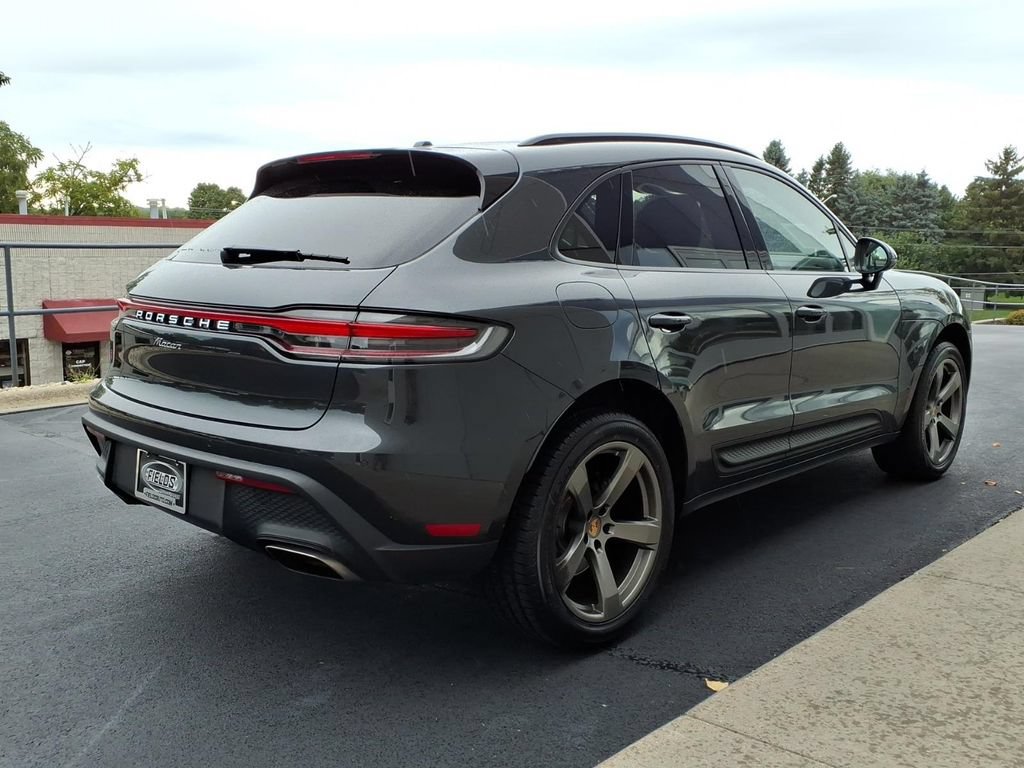 Used 2022 Porsche Macan AWD/4WD image 5