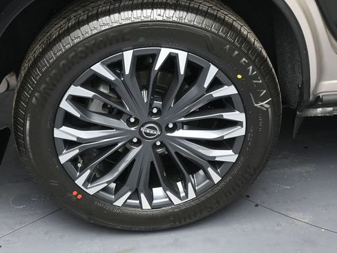 New 2026 Nissan Rogue Platinum w/ Platinum Premium Package image 5