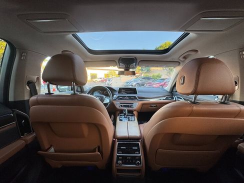 Used 2016 BMW 740i RWD image 33