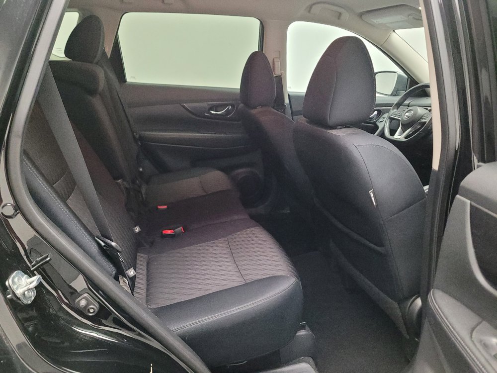 Used 2018 Nissan Rogue SV FWD image 19
