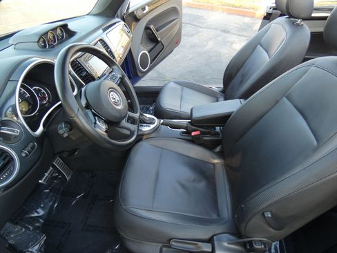 Used 2014 Volkswagen Beetle R-Line image 48