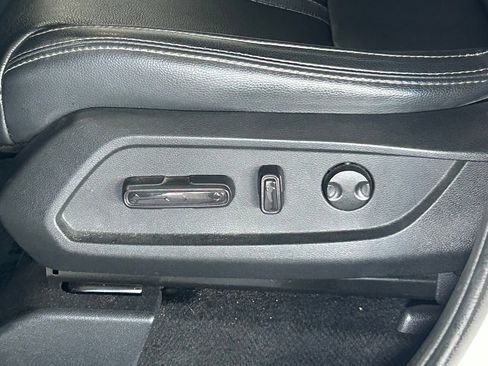 Used 2024 Honda Pilot EX-L image 17