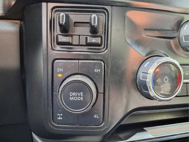 Used 2023 Ford F250 Lariat w/ Sport Appearance Package AWD/4WD image 36