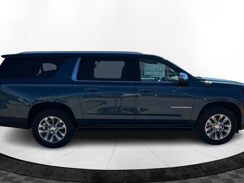 New 2026 Chevrolet Suburban Premier image 7