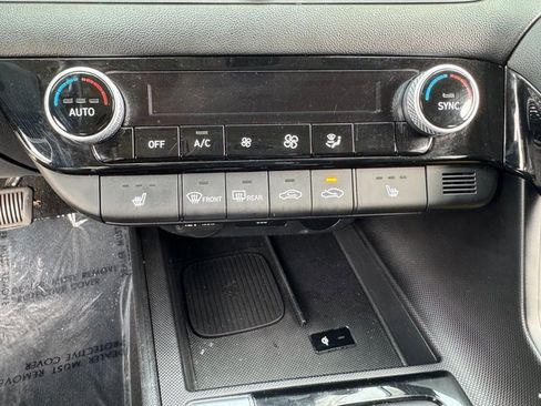 Used 2025 Hyundai Elantra SEL image 26