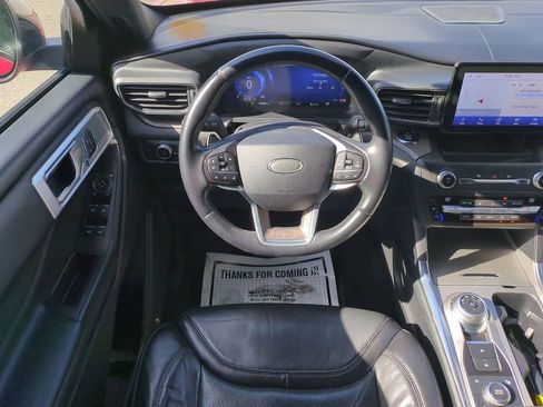 Used 2020 Ford Explorer Platinum image 15