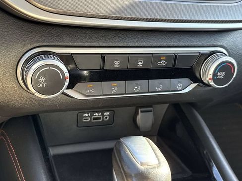 Used 2024 Nissan Altima 2.5 SR FWD image 22