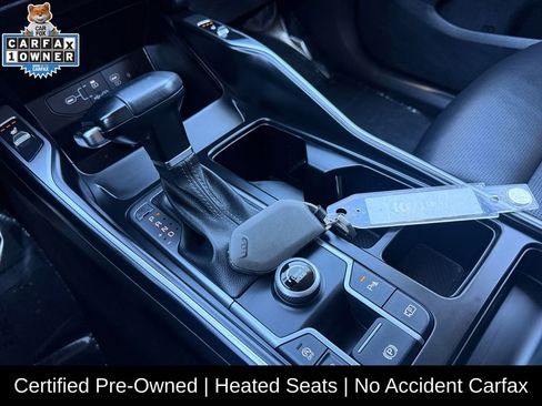 Certified 2024 Kia Sorento S image 30