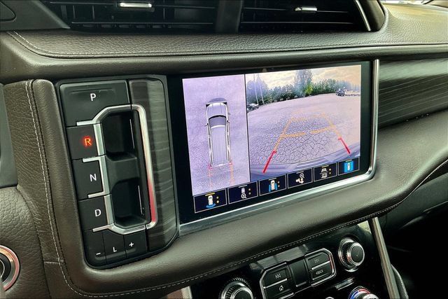 Used 2021 GMC Yukon Denali w/ Denali Premium Package AWD/4WD image 16