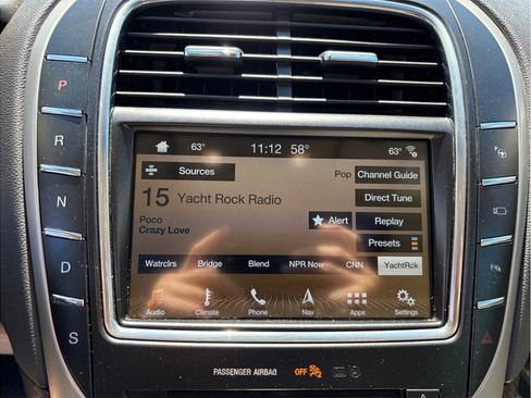 Used 2018 Lincoln MKX Reserve w/ Driver Assistance Package image 31