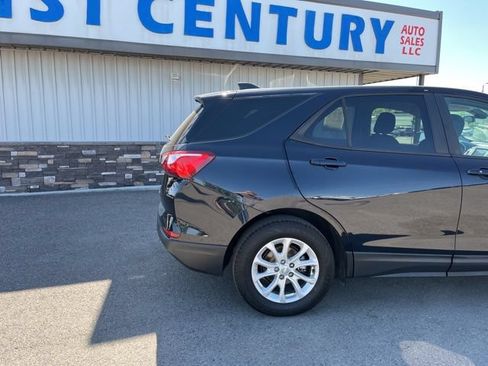 Used 2020 Chevrolet Equinox LS w/ LS Convenience Package FWD image 15