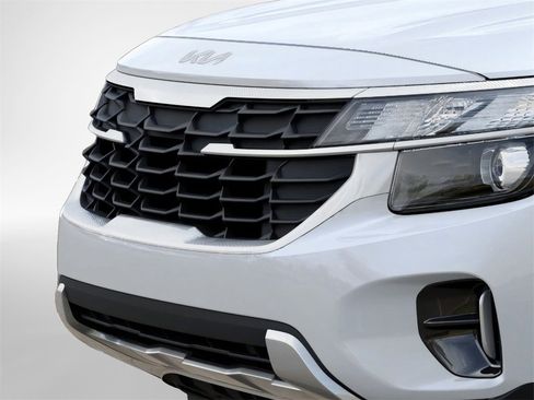 New 2026 Kia Seltos LX image 12