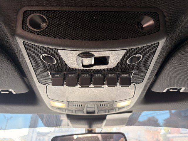 Used 2022 Ford F250 Platinum w/ Tremor Off-Road Package AWD/4WD image 31