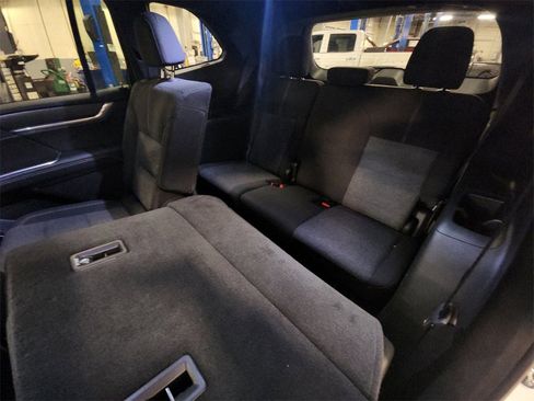 Certified 2025 GMC Acadia Elevation image 35