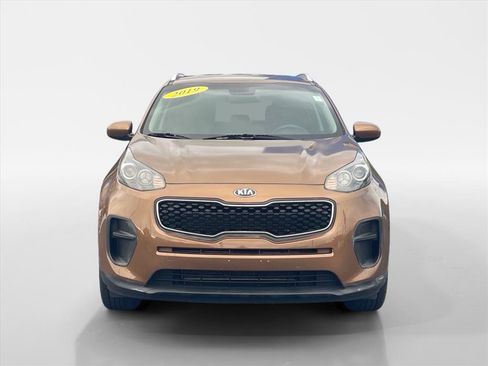 Used 2019 Kia Sportage LX w/ LX Popular Package FWD image 2