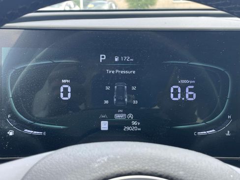 Used 2024 Kia Sportage EX FWD image 18