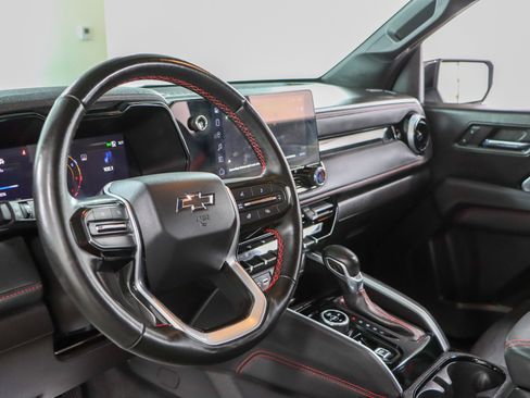 Used 2024 Chevrolet Colorado Z71 w/ Z71 Convenience Package 2 AWD/4WD image 22