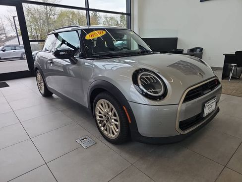 Used 2025 MINI Cooper S FWD image 11