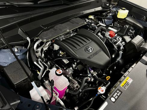 Certified 2026 Toyota Grand Highlander XLE image 10