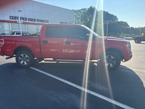 Used 2011 Ford F150 XLT w/ XLT Convenience Pkg RWD image 3