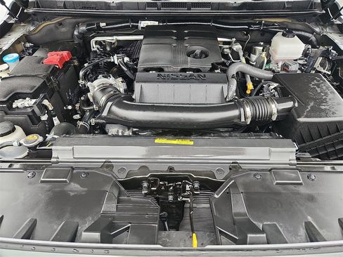 Certified 2024 Nissan Frontier SV image 28