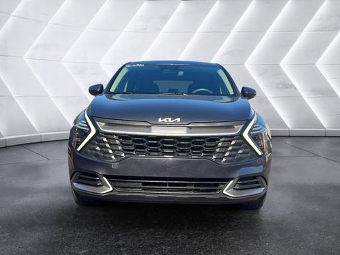 Used 2025 Kia Sportage LX image 8
