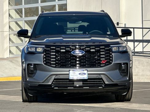 New 2026 Ford Explorer ST w/ Sun And Sound Package image 8
