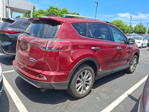 Used 2018 Toyota RAV4 Limited w/ Advanced Technology Package AWD/4WD image 4