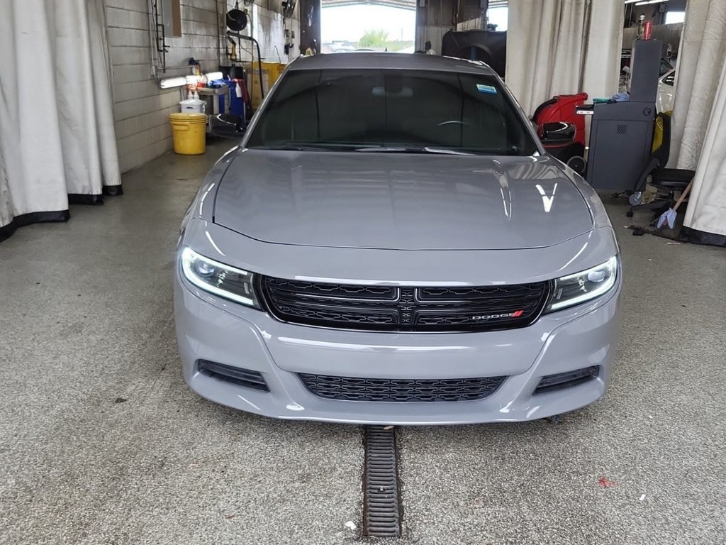 Used 2023 Dodge Charger SXT RWD image 2