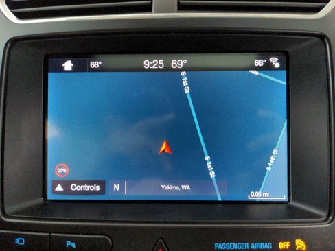 Used 2019 Ford Explorer Limited w/ Class III Trailer Tow Package AWD/4WD image 23